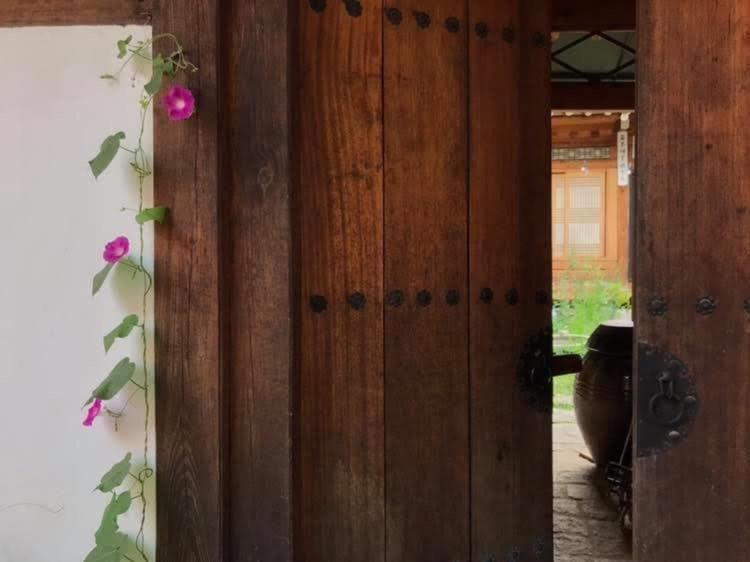 Eugene Hanok Stay Seúl Exterior foto
